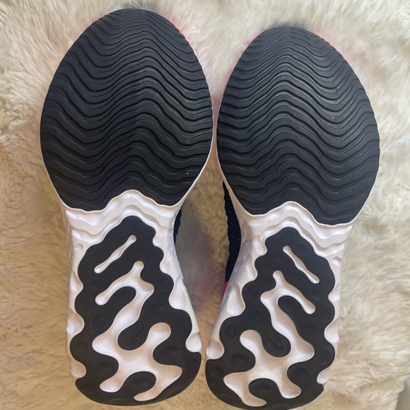 Nike React Phantom Run Flyknit 2 Black Bright Crimson Women’s Size 10 - Picture 12 of 15